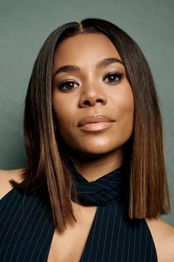 Chân dung Regina Hall