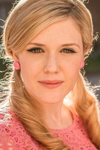 Chân dung Harriet Dyer