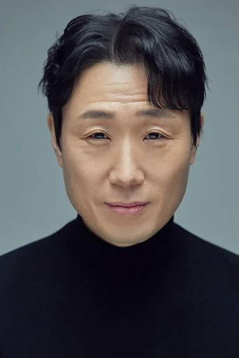 Chân dung Shin Mun-sung