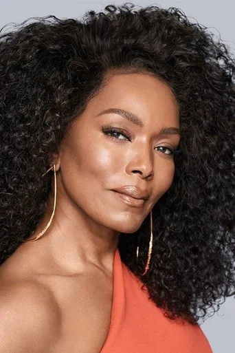 Chân dung Angela Bassett