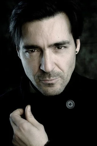 Chân dung Hugo Nicolau