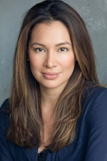Chân dung Tara Hoyos-Martinez