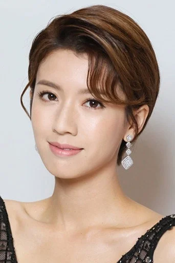 Chân dung Sisley Choi
