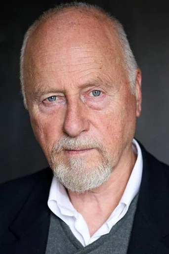 Chân dung Nicholas Jones