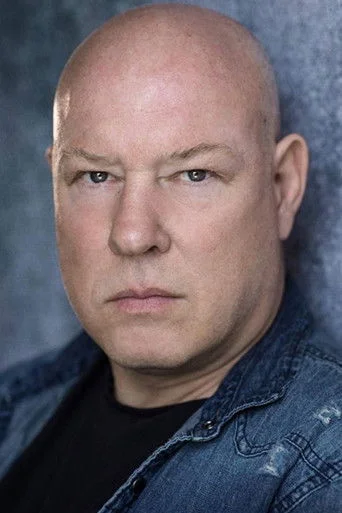 Chân dung Ian Peck