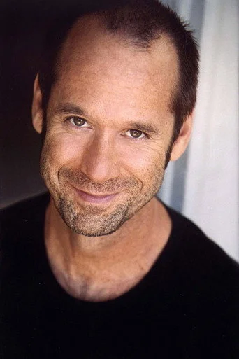 Chân dung Gordon Michaels