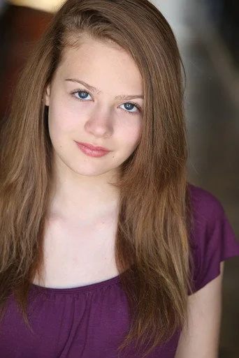Chân dung Kira McLean