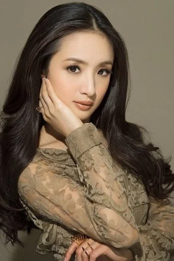Chân dung Ariel Lin