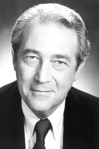 Chân dung James Karen