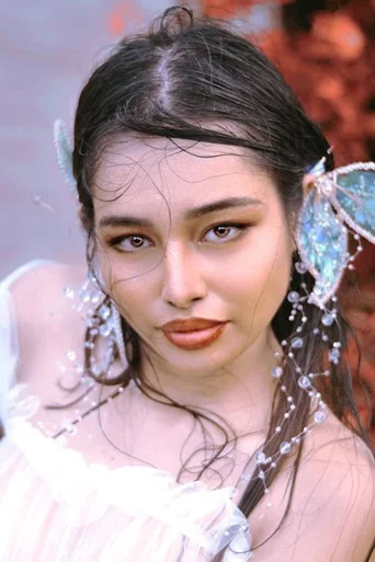 Chân dung Racquel Enriquez