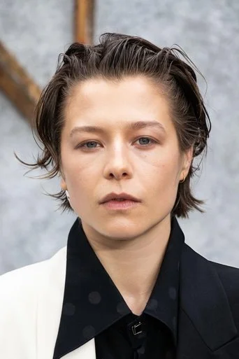 Chân dung Emma D'Arcy