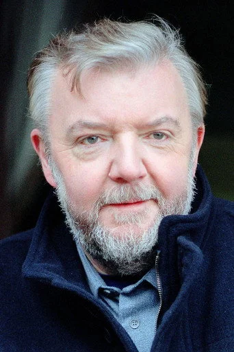 Chân dung Tony Haygarth