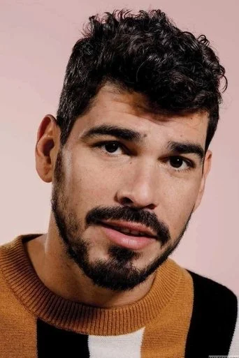 Chân dung Raúl Castillo