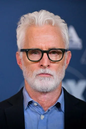 Chân dung John Slattery
