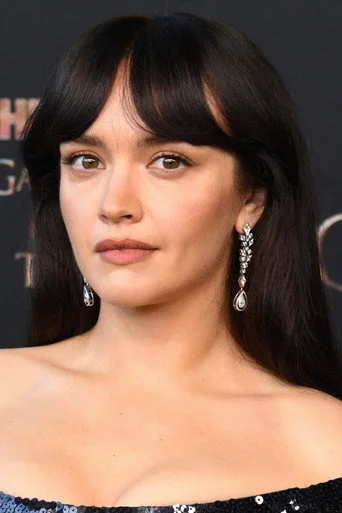 Chân dung Olivia Cooke