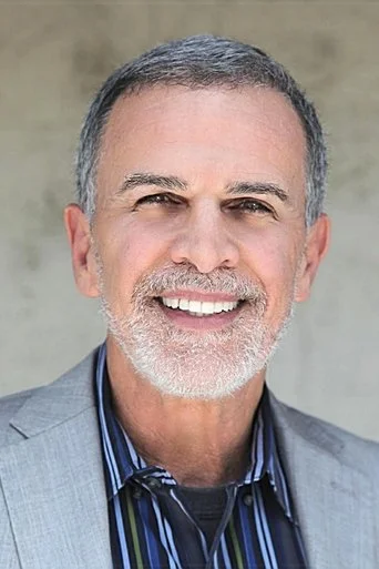 Chân dung Tony Plana