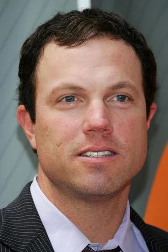 Chân dung Adam Baldwin