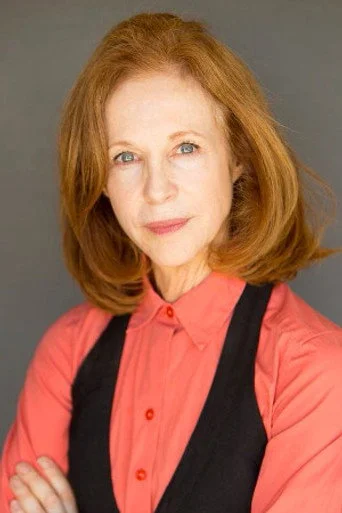 Chân dung Holly Kaplan