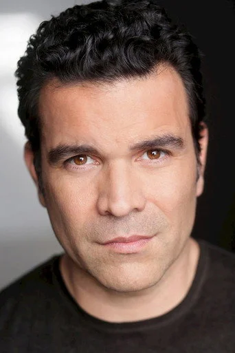 Chân dung Ricardo Chavira