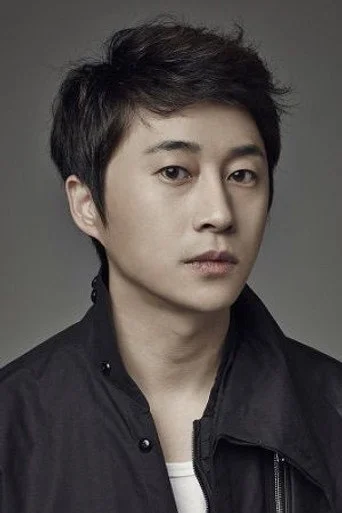 Chân dung Lee Kyu-bok