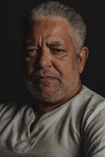 Chân dung Carlos Francisco