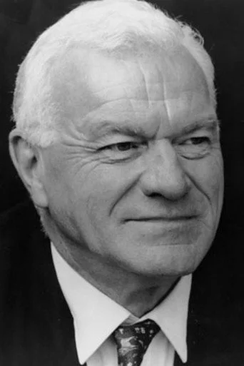 Chân dung Philip Voss