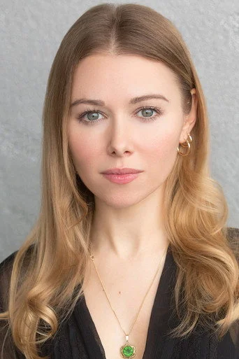 Chân dung Sarah Alexandra Marks