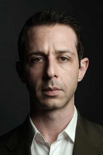 Chân dung Jeremy Strong
