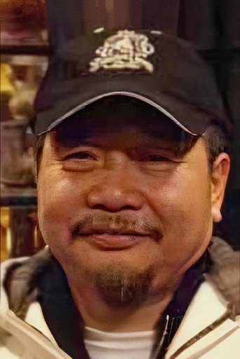 Chân dung Raymond Lee Wai-Man