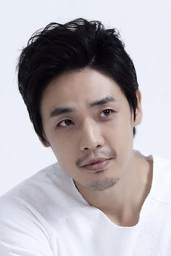 Chân dung Yoon Sang-hoon