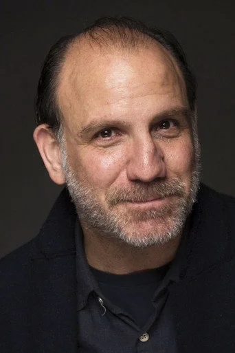 Chân dung Nick Sandow