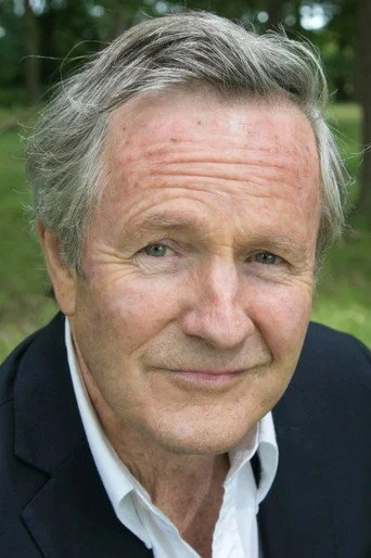 Chân dung Alistair Findlay