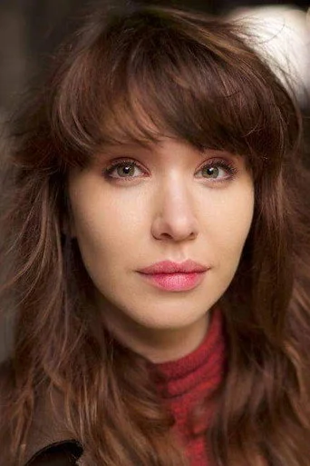Chân dung Lindsay Pattison