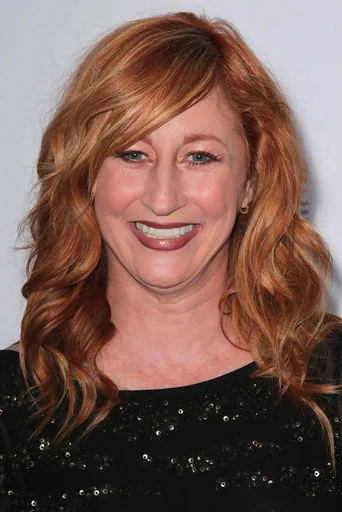 Chân dung Vicki Lewis