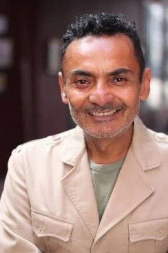 Chân dung Carlos Linares