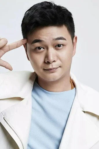 Chân dung Guan Zijing
