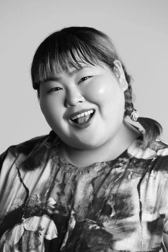 Chân dung Hwang Mi-young