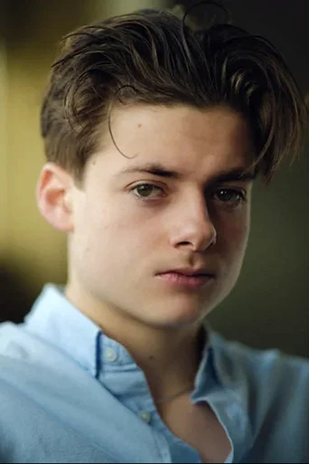 Chân dung Louis Ashbourne Serkis
