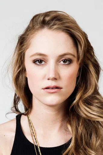 Chân dung Maika Monroe