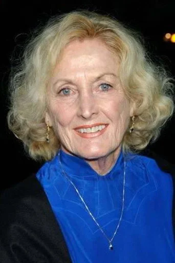 Chân dung Eileen Ryan
