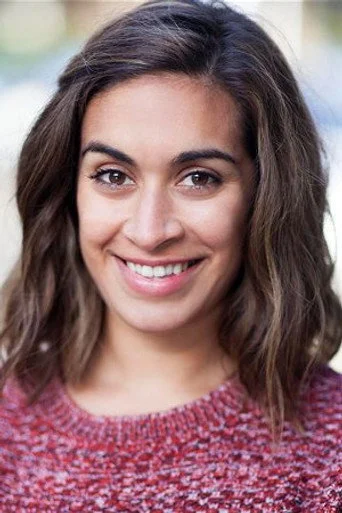 Chân dung Emily Lloyd-Saini