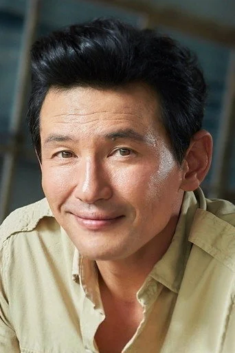 Chân dung Hwang Jung-min