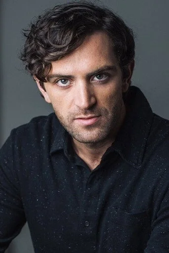 Chân dung Luke Camilleri