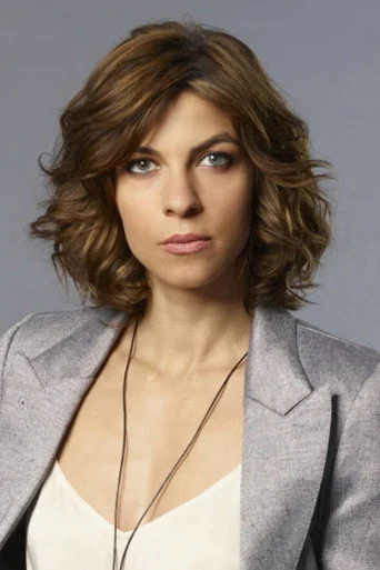 Chân dung Natalia Tena
