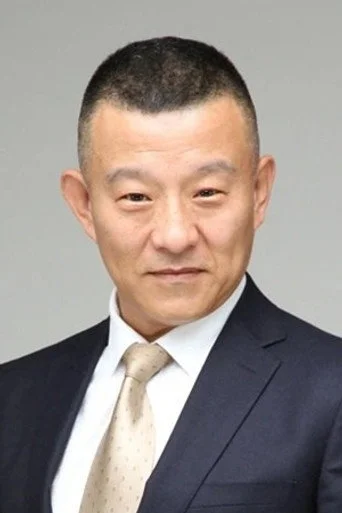 Chân dung Deng Gang