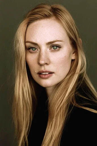 Chân dung Deborah Ann Woll