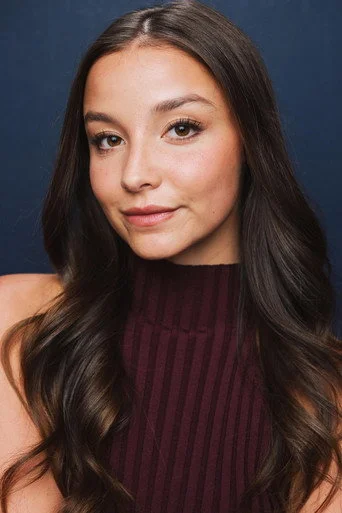 Chân dung Mackenzie Aladjem