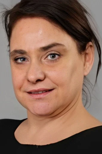 Chân dung Ece Baykal