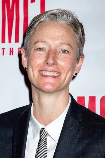Chân dung Kelli Simpkins