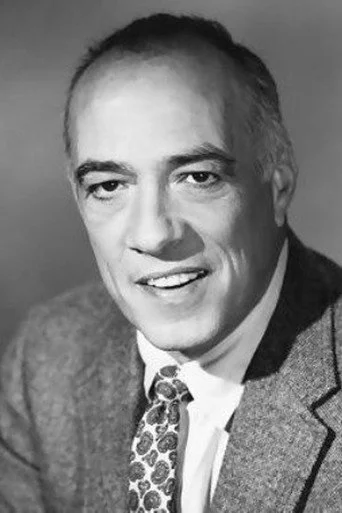 Chân dung Edward Platt